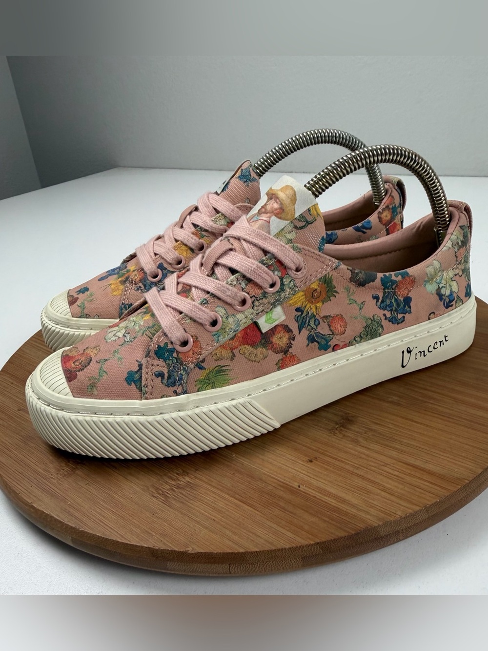 Cariuma x Vincent Van Gogh Museum Low-Top Sneakers - Picture 3 of 10